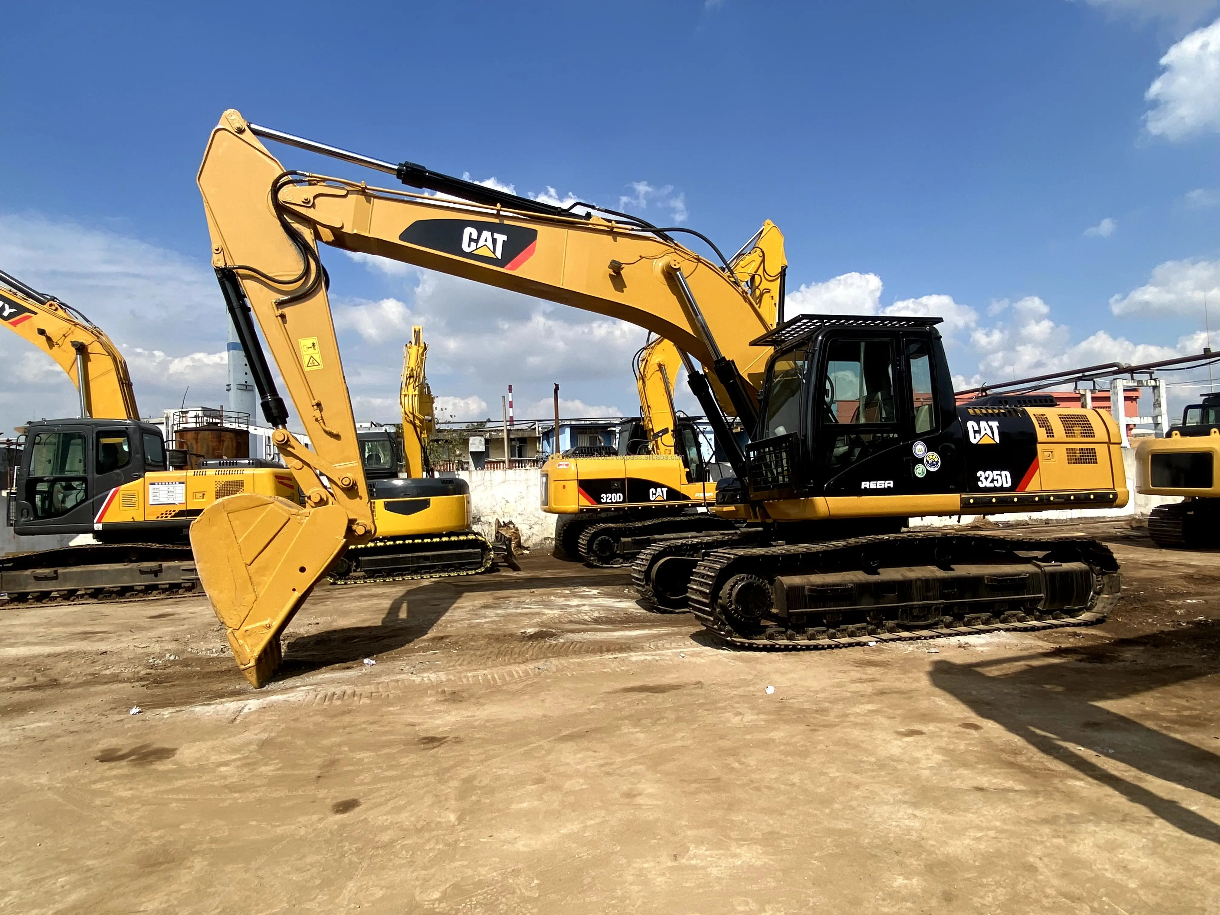 Japan Made Used Crawler Excavators Cat 325d Low Price Used Cat 325d ...