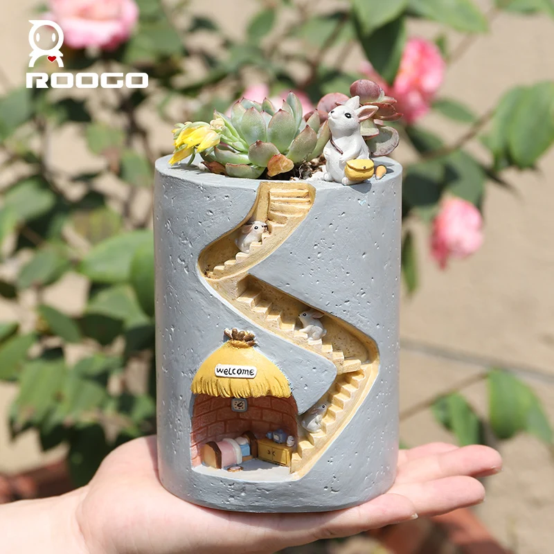 Roogo Wholesale Cute Ornamental Resin Nature Stone House Shaped Indoor  Succulent Plant Pot with Drainage