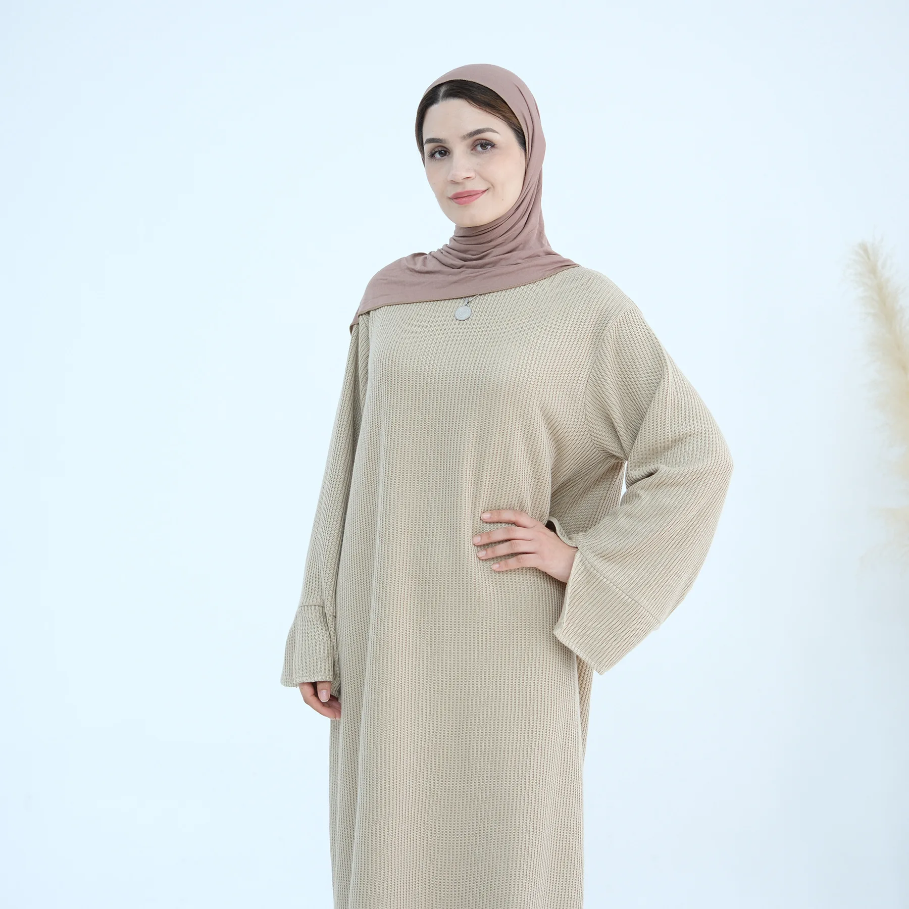 Yibaoli Manufacturer 6 Colors Winter Modest Wear Knit Sweater Abaya Winter  Dresses for Muslim Women Islamic Winter Clothing