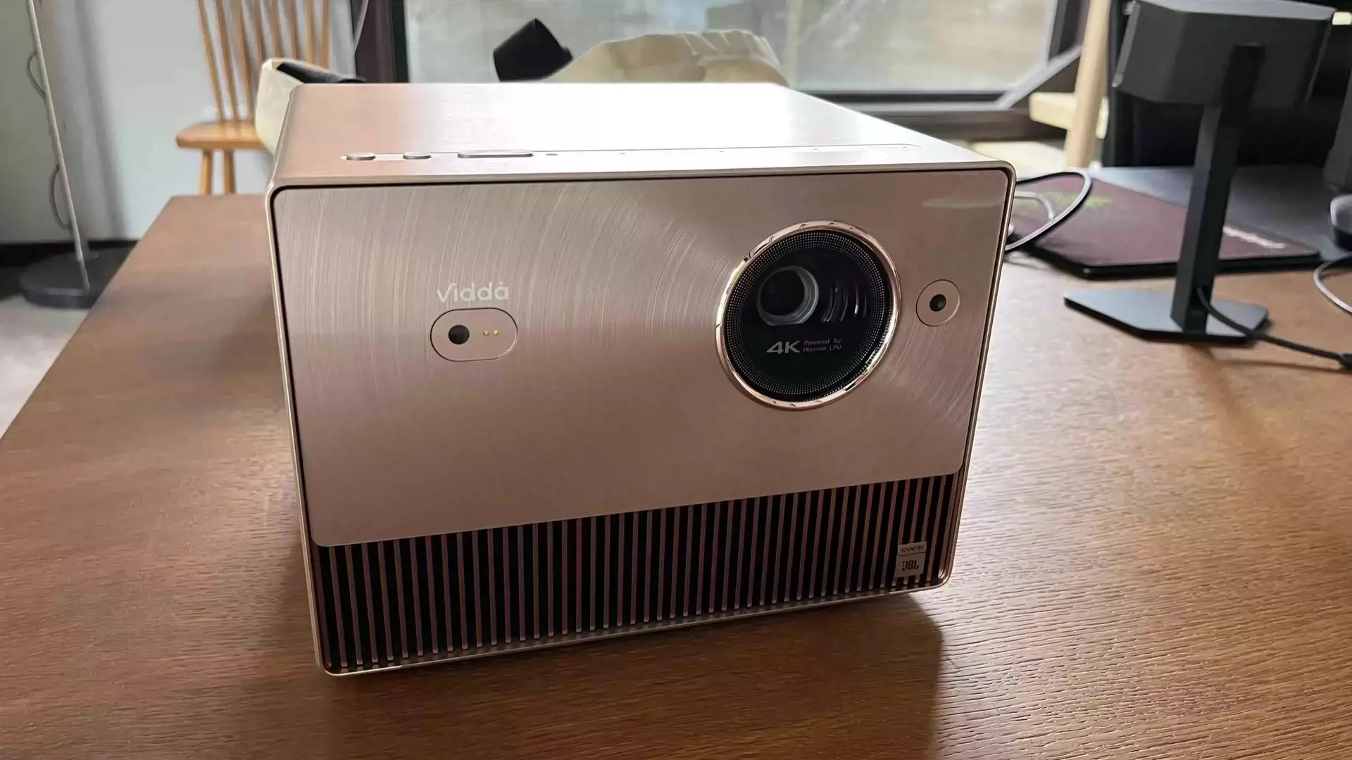 国内非売品 Hisense ViddaC1Pro 4K レーザー プロジェクター 国内非売品 Hisense ViddaC1Pro 4K レーザー プロジェクター 国内