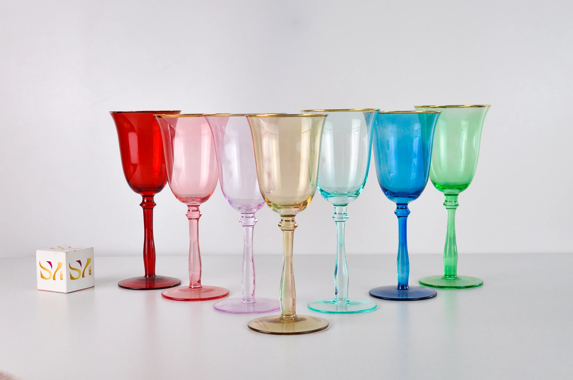 Wholesale Italian Unbreakable Stemware Gold Amber Rimed Goblet Colored