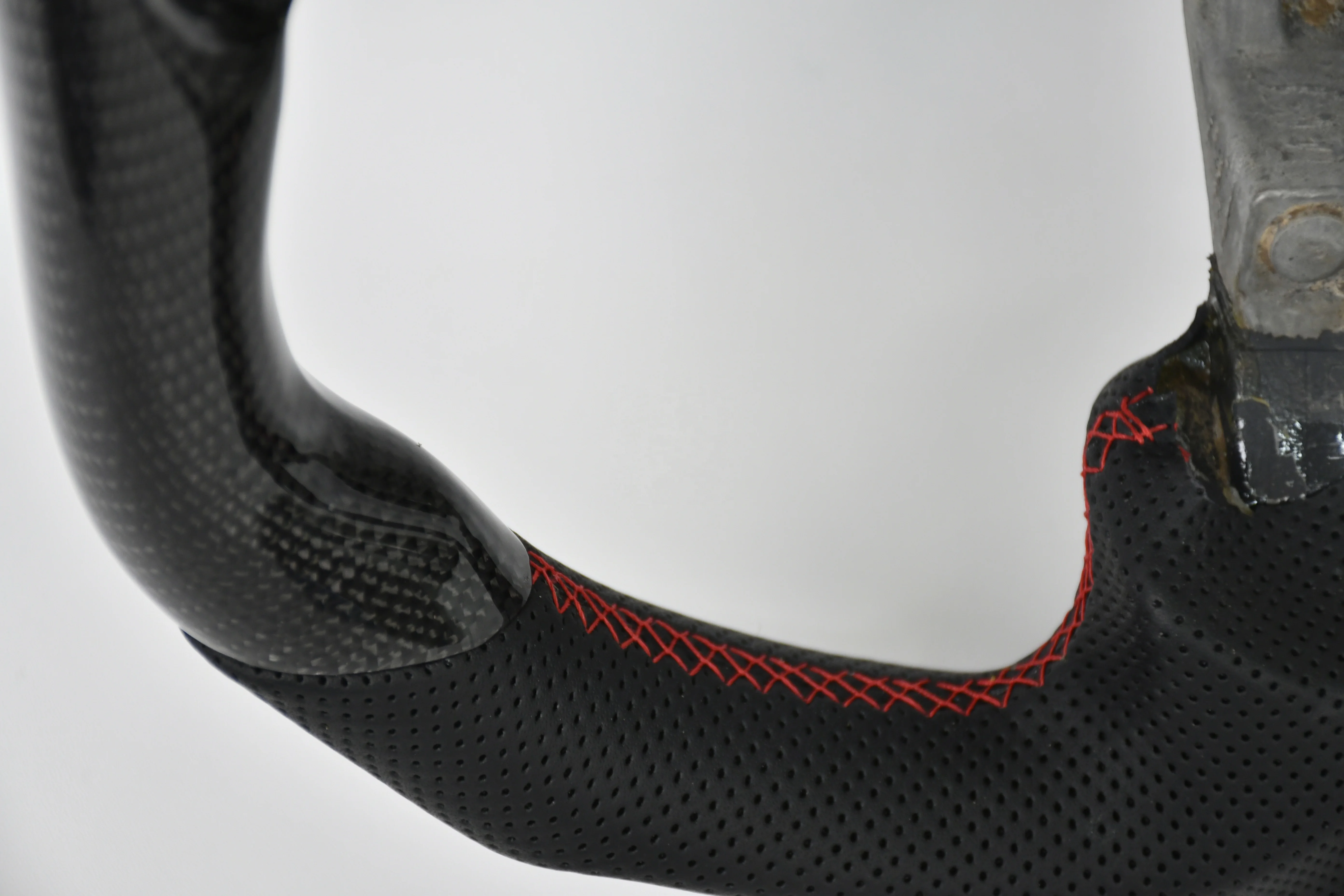 Руль из углеродного волокна ручной работы на заказ перфорированная кожа для 370Z Coupe