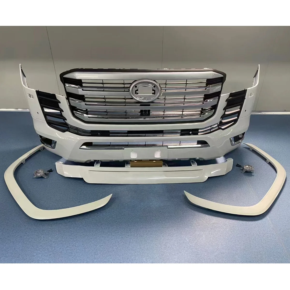 Toyota Land Cruiser LC300 2022 ZX VX-R Front & Rear Bumpers - Auto