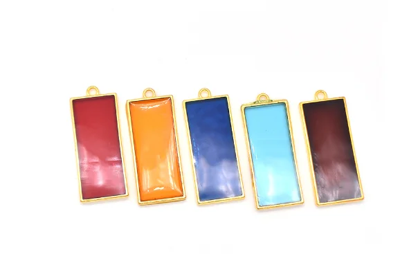 50 Pendenti A Cornice Cavi Per Resina Epossidica - Forme Geometriche Assortite, 5 Colori (Oro, Argento, Bronzo, Nero, Oro Rosa) Con Nastro