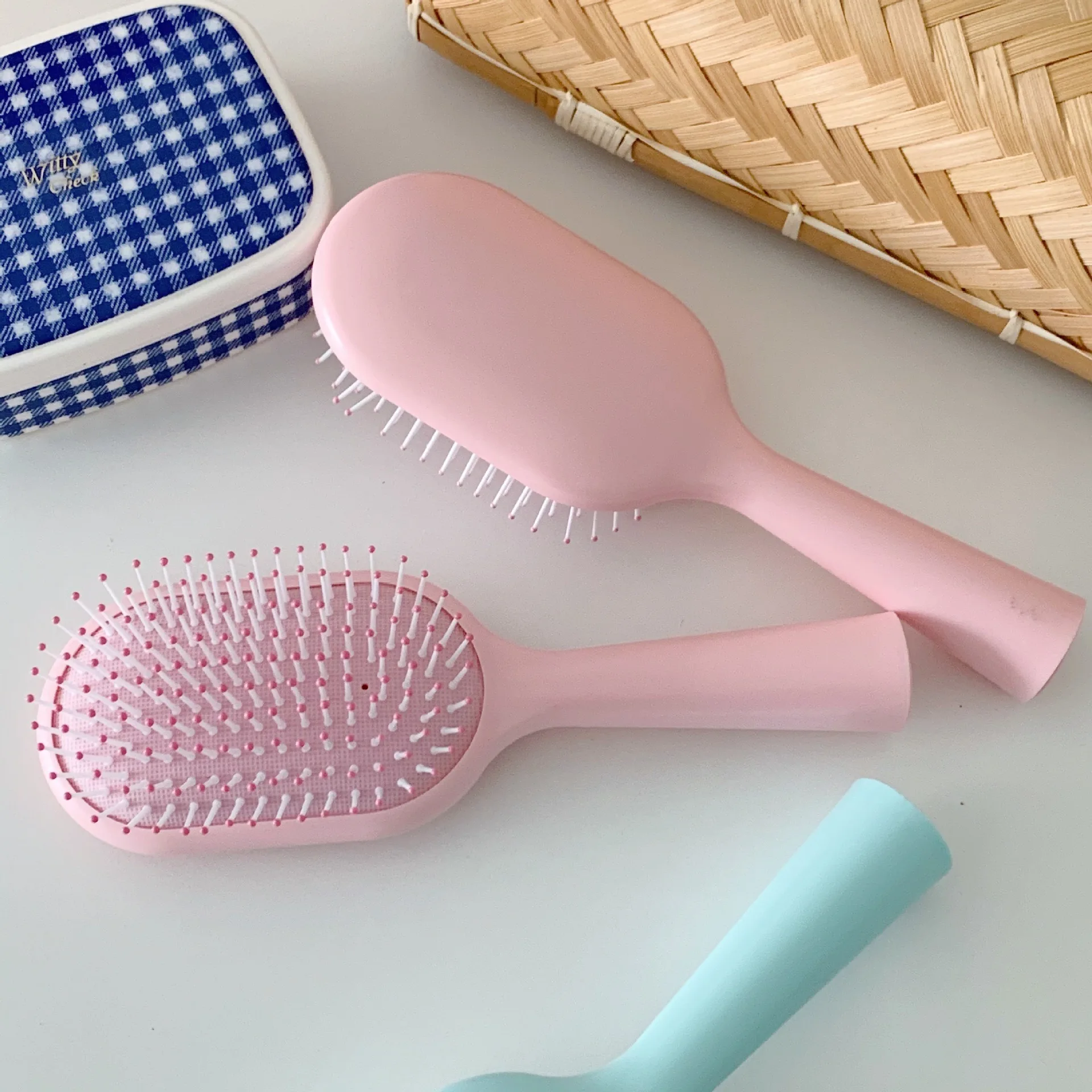 Ins Style Air Cushion Comb Plastic Anti-static Airbag Comb Custom Logo  Detangling Massage Hair Brush