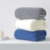 Gris + Blanco + Azul marino