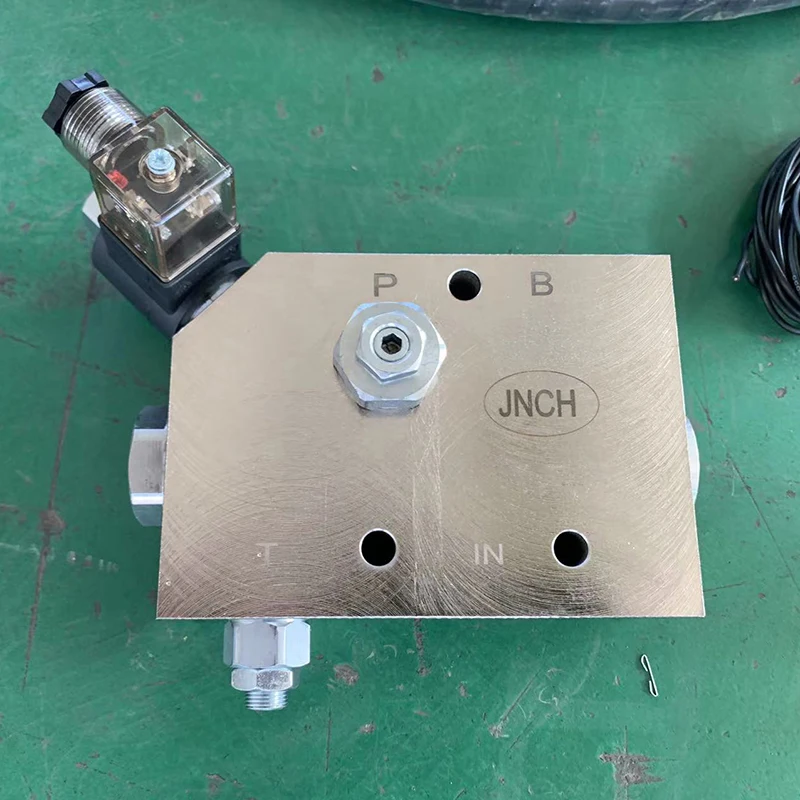 3/4 Valve 12vdc 24vdc Hydraulic Backhoe Loader Flow Divider Control