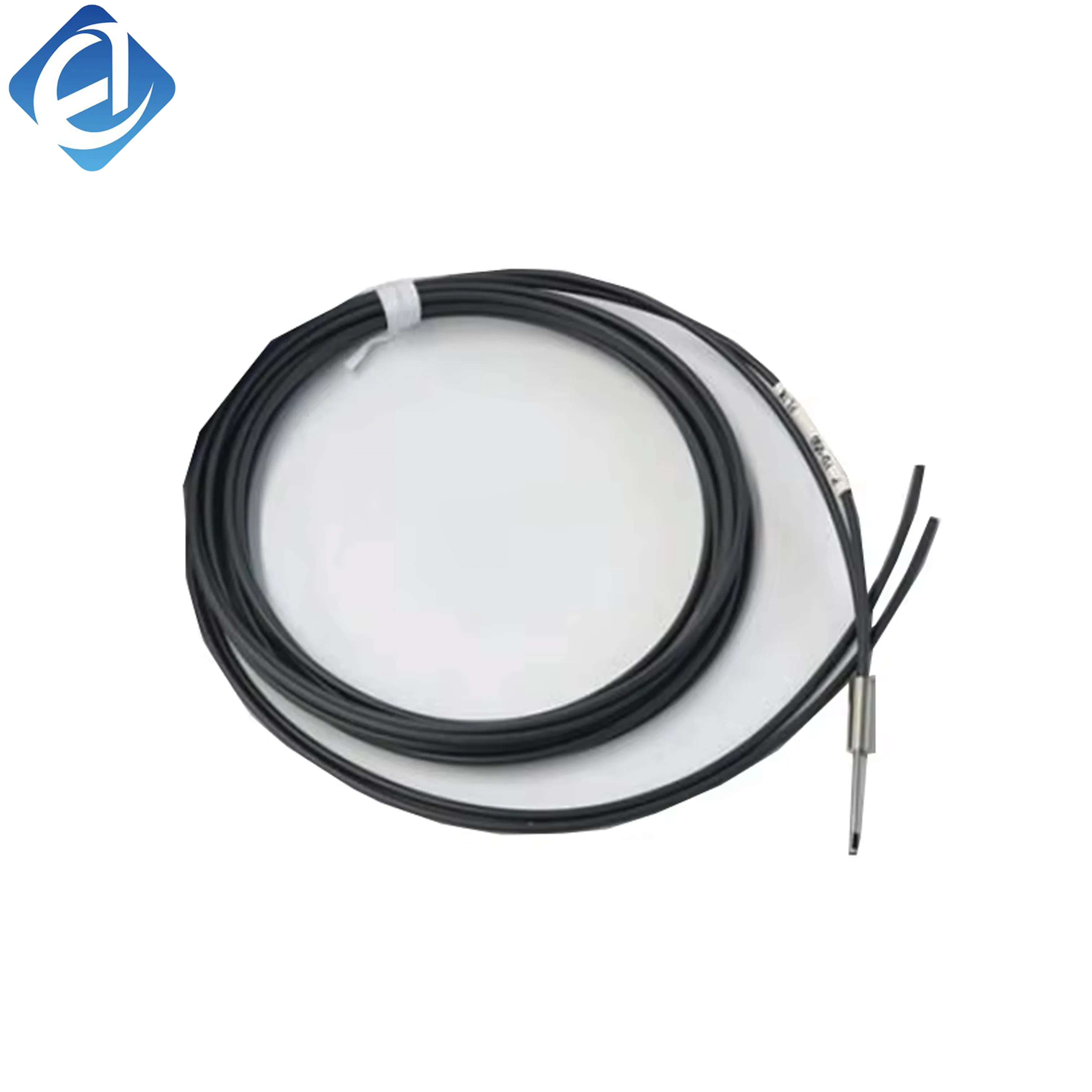 New Original FD-V50 Keyence FD series flow sensor, applied to liquid flow monitoring, flow rate detection and fluid process control in industrial automation and pipeline systems.