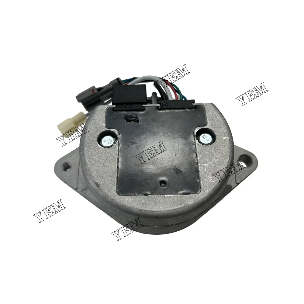 High Quality D1105 Alternator 17472-64014 Fit for Kubota D1105 Engine. 6