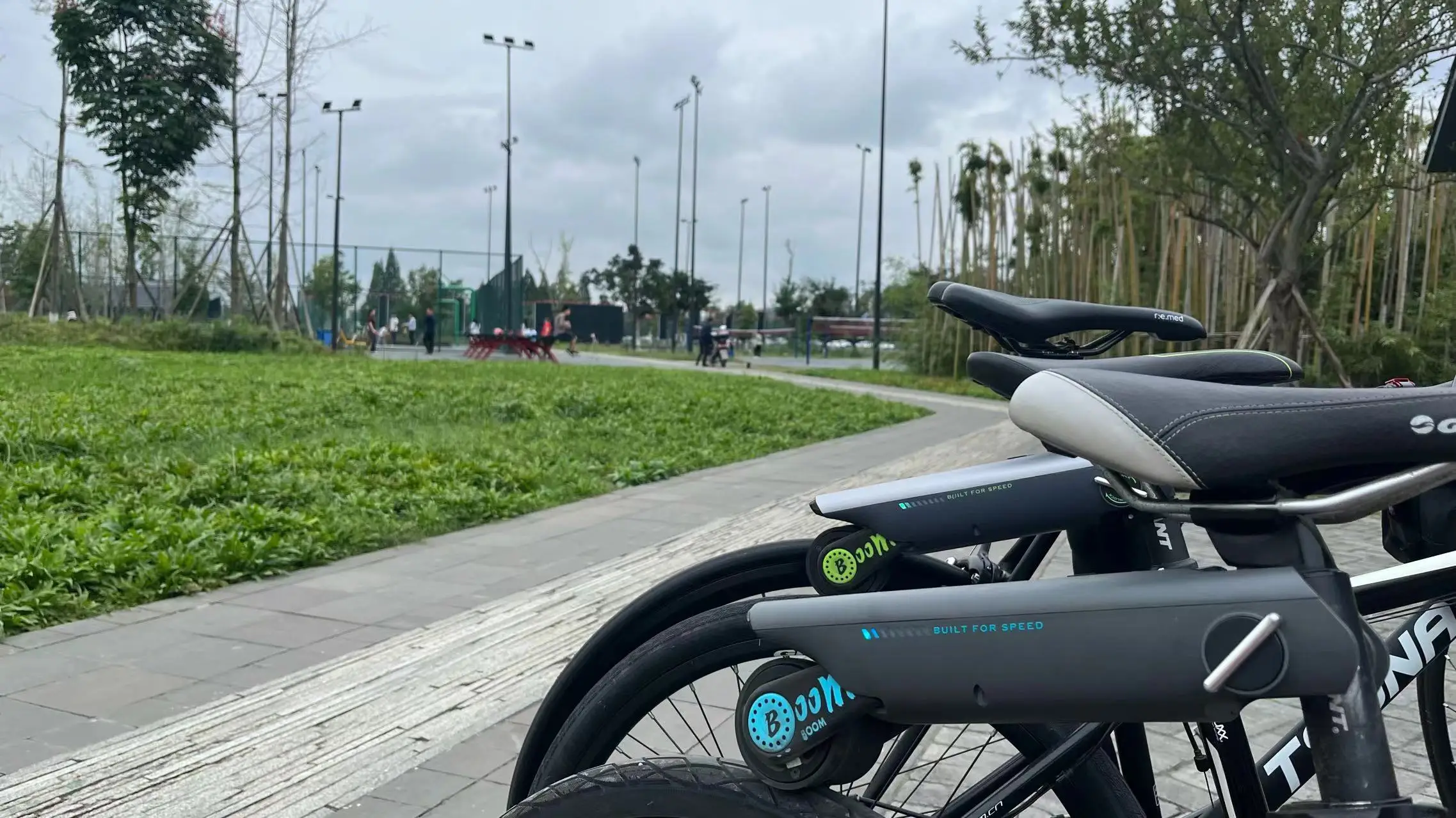 PWheel自行车助力装置强力Ebike城市自行车摩托车快速电动自行车自行车待售| Alibaba.com