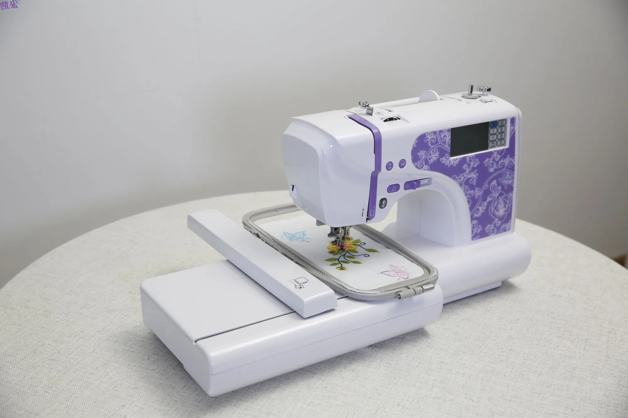 良質と安いミシン刺繍機コンピュータ化されたブラザー刺繍ミシン