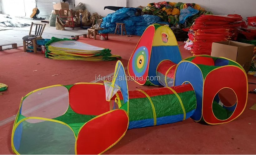 ball pit with tunnel