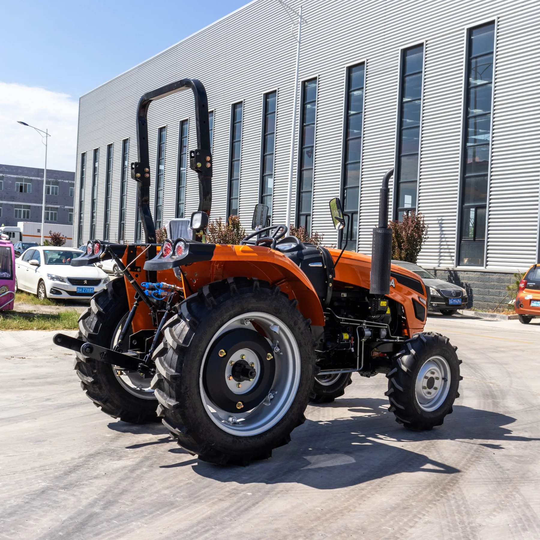 4x4 Wheel Agricultural Four Wheel Tractors 40 Hp 50 Hp 55 Hp 4wd Mini