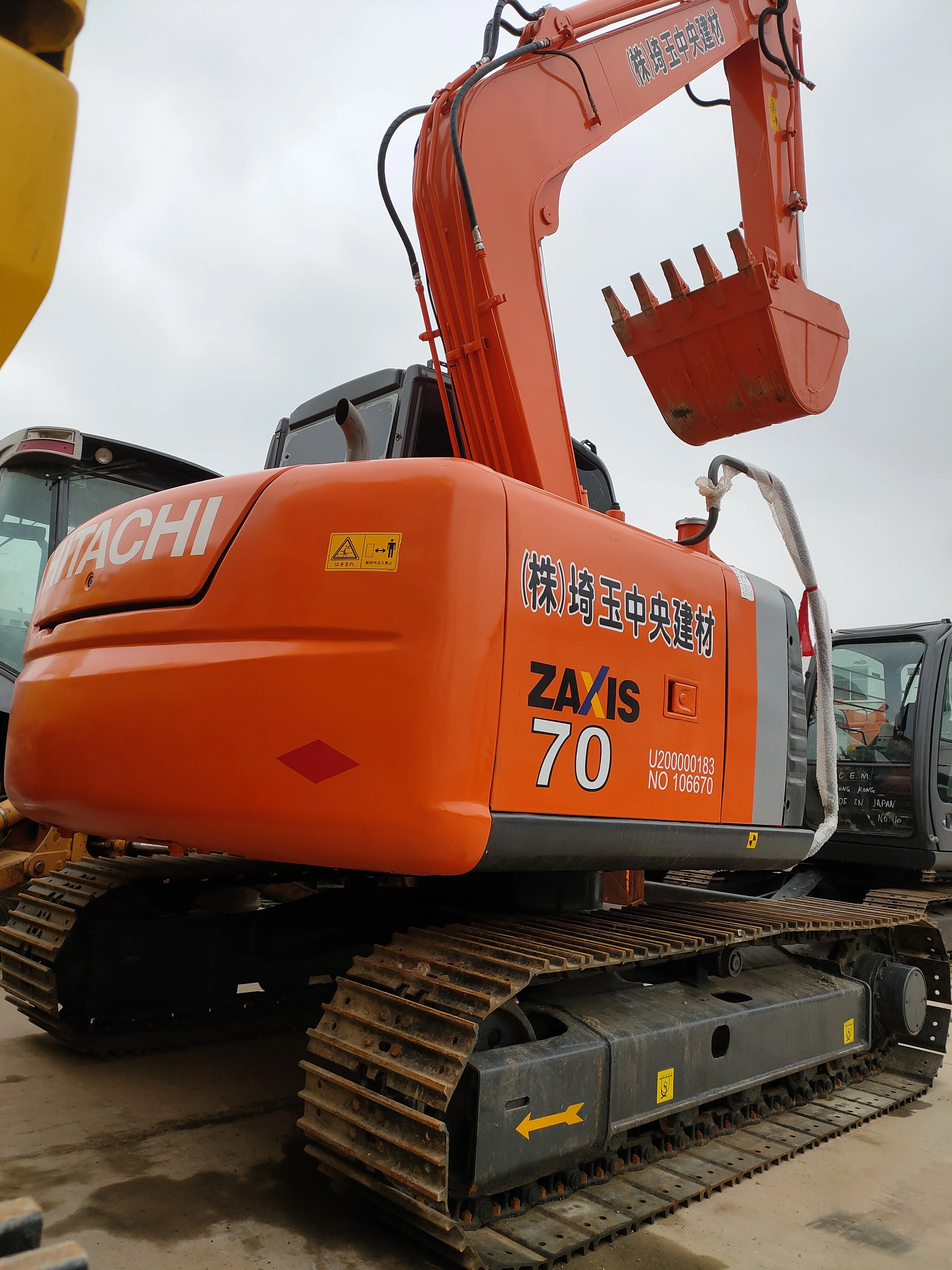 Second-hand Hitachi ZX70 Used 7TON Excavator Japan a Popular Model