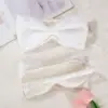 สีขาว