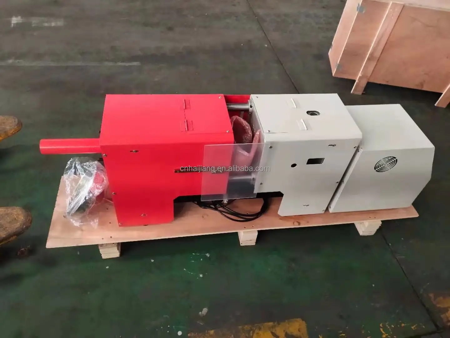 Mini Injection Molding Machine - Easy to Operate & Versatile
