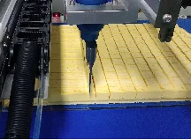 Guillotine with Conveyor Belt High Output Automatic Cutting Line Rectangular Cake Ultrasonic Cutting Machine