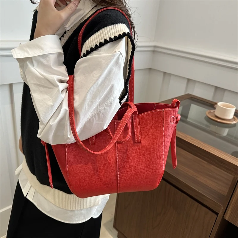 2025 French Style Wing Bag Lychee Pattern Tote Handbag Cross-Border Large Capacity Commute Shoulder Bag with PU Lining Tote Bag