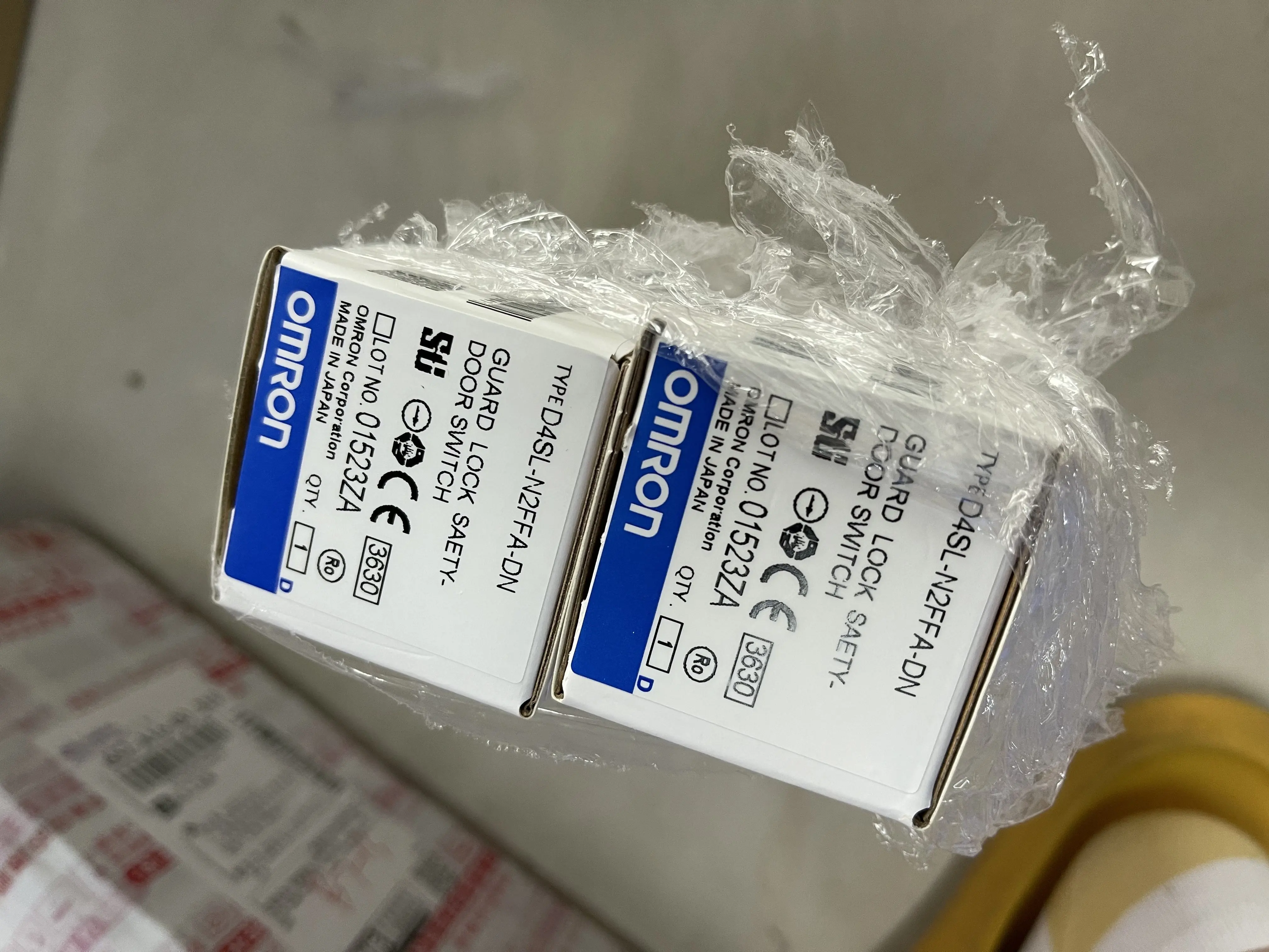 Omron Safety Door Switch D4SL-N2FFA-DN Omron Safety Door Switch D4SL-N2FFA-DN