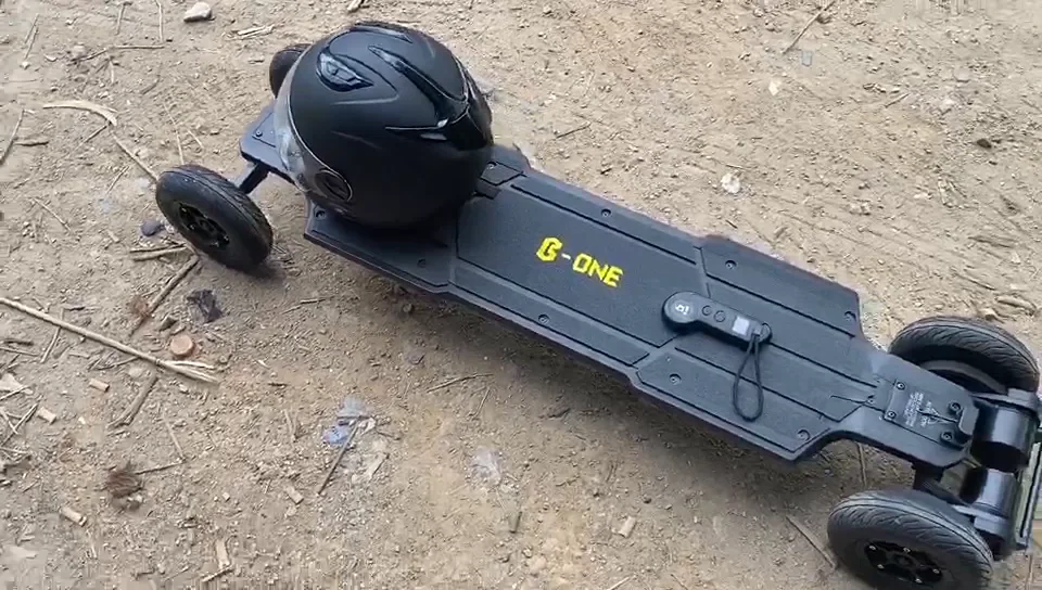 Fast Speed 42km/h Electric Skateboard Powerful Belt Drive Motor 1500w*2