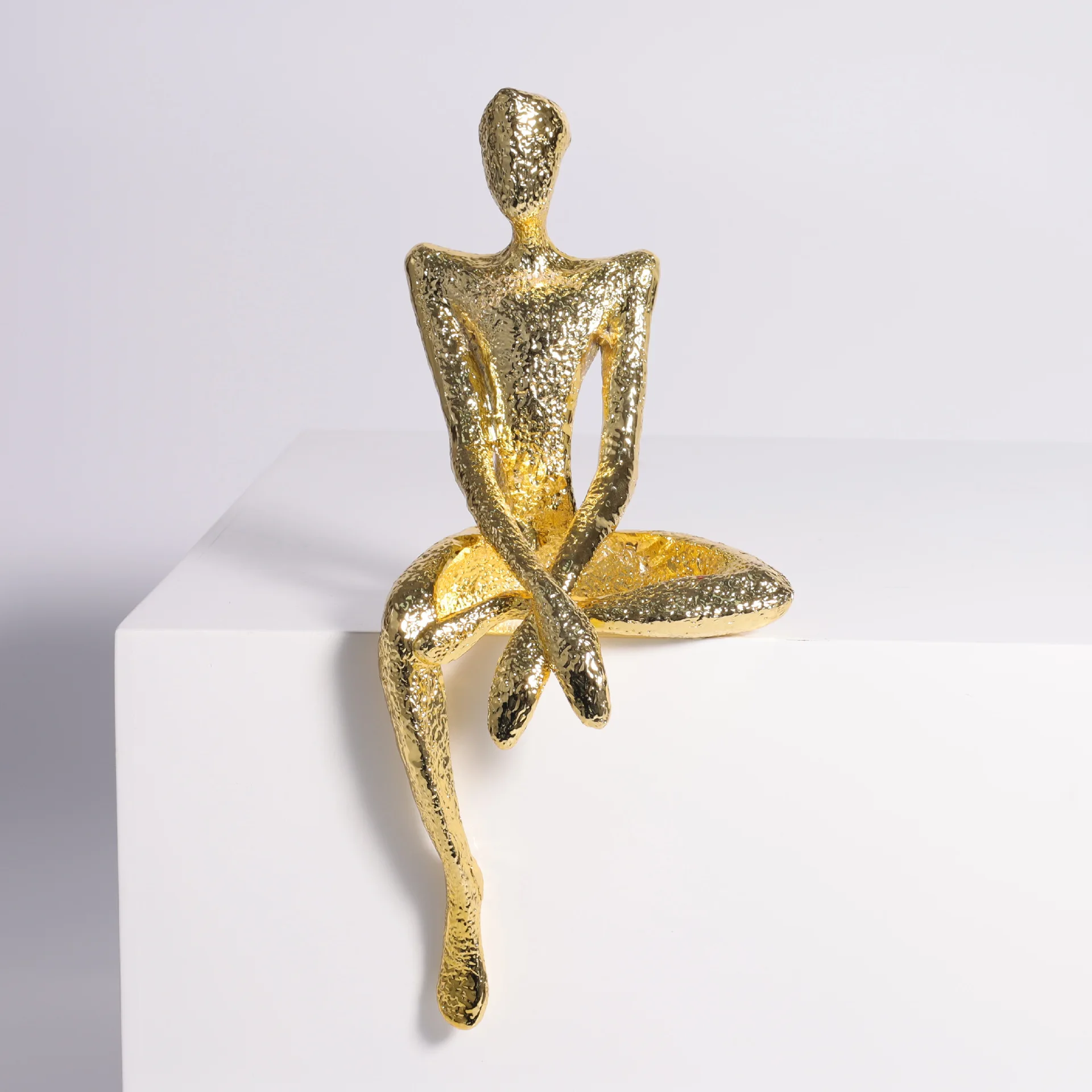 Interior Design House Decor Wholesale Abstract Sitting Human Sculpture Popular Art Crafts for Home Office Room Interior