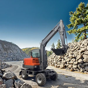 Wheel Excavator Cheap Earth Moving Manufacturer 6Ton Construction Wheel Excavator with Bucket