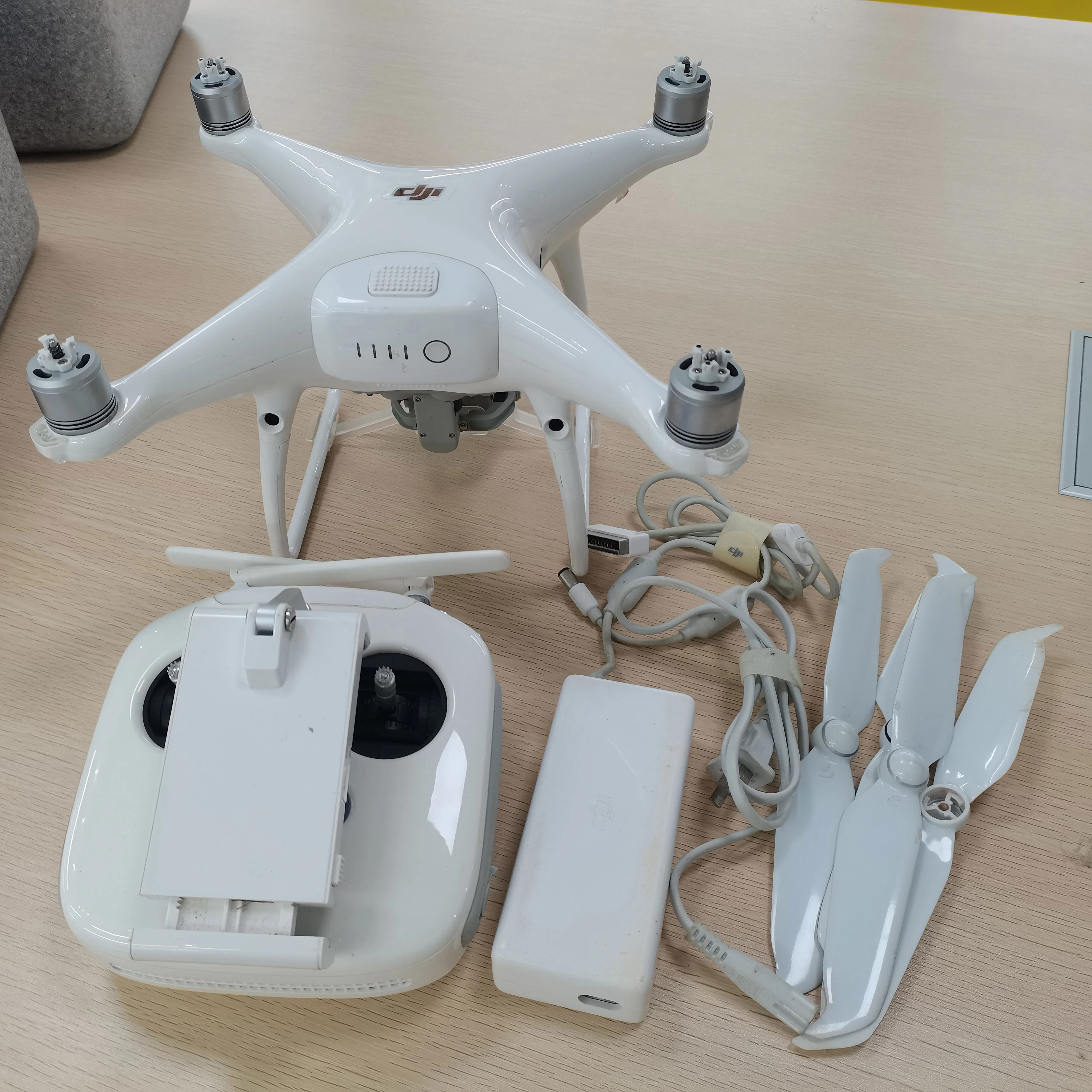 日本全国 送料無料日本全国 送料無料DJI Phantom4 Pro プロポ 高輝度