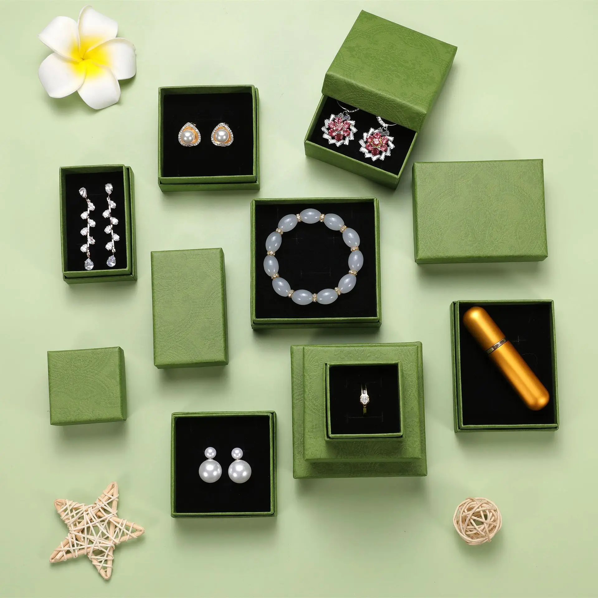 High Quality Jewellery Ring Boxes Green Llid And Base Paper Green ...