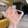 สีชมพู