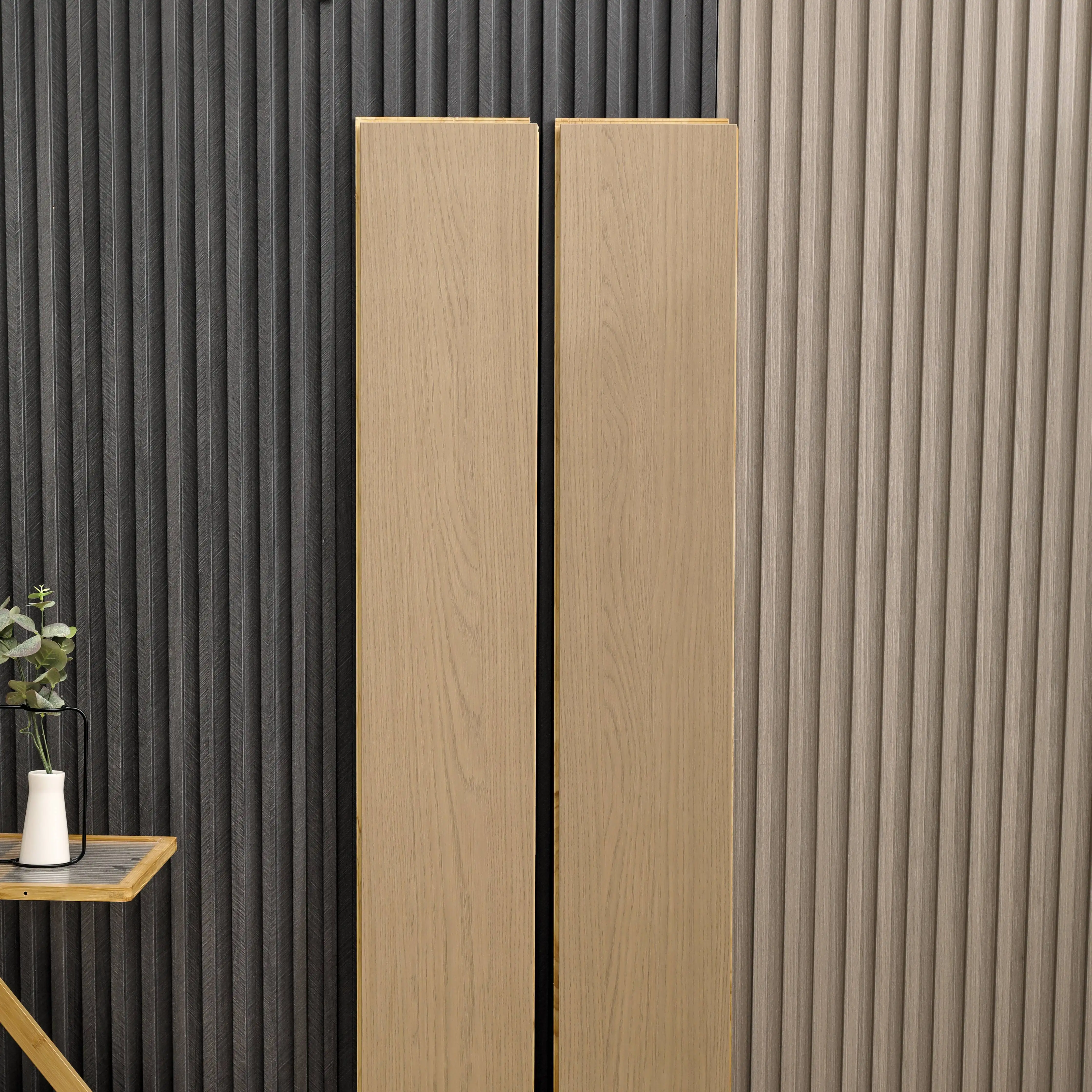 Moisture-proof and Easy-to-care Household New Three-layer Solid Wood Composite Floor 14mm Lock Installation Wear-resistant