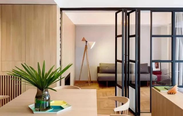 Seamless Welding Modern Folding Doors and Windows with Grill Designs Rust Protection Folding Door Glass Steel Foldable French