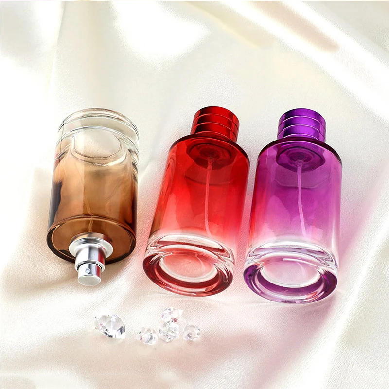 Wholesale 30ml Spray Luxury Perfume Bottle Cylinder Shape Empty Refillable Glass Perfume Bottles With Screw Sprayer Pumps