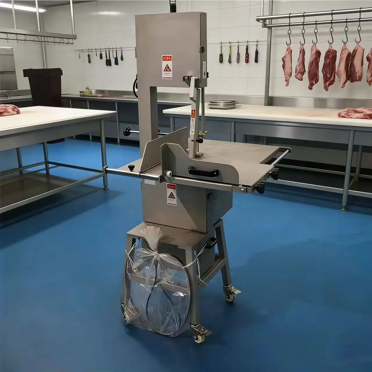Industrial one-stop pork bone saw machine high safety 380V band saw frozen fresh meat cutting equipment