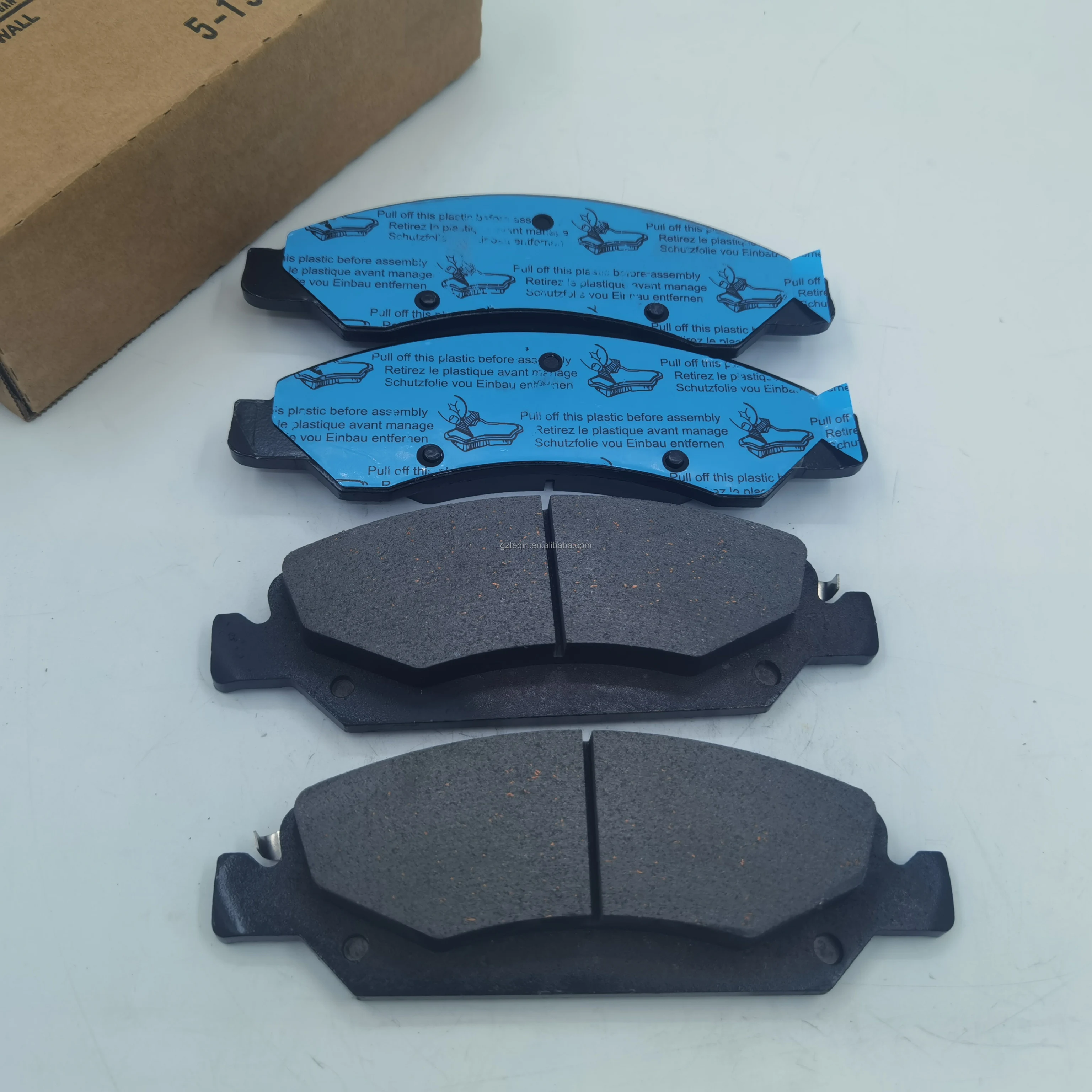 Brake Pad 171-1243 84320501 17d1092 17d1094 171-1074 84176464 171-1228 ...