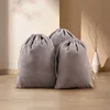 Gris foncé