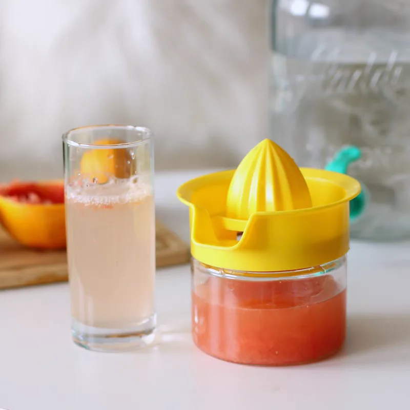 Handy 370ml Manual Juicer Reusable Direct Drinking Glass Squeezer