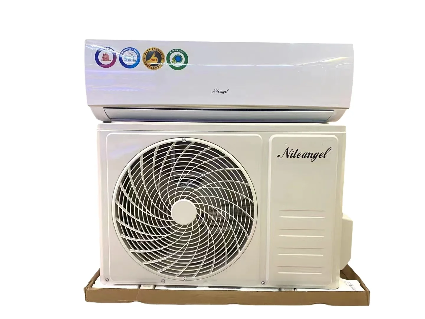 ゆうです。 Hisenseエアコンと東芝エアコンの2台 2hp 18k btuエアコンウォールスプリットエアコンホテル/ルーム