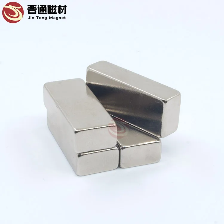 الأكثر مبيعاً نيوديميوم مغناطيس قوي دائم كتلة Ndfeb 25X8x2
