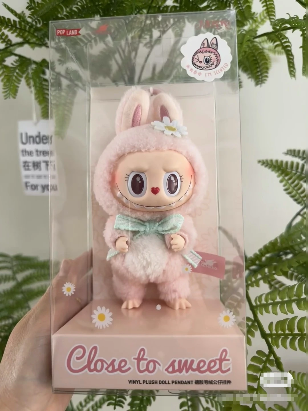 POPMART ランド LABUBU MOKOKO CLOSE TO SWEET s-l400.jpg
