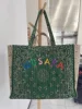 Verde Scuro Principale con Rifiniture Beige