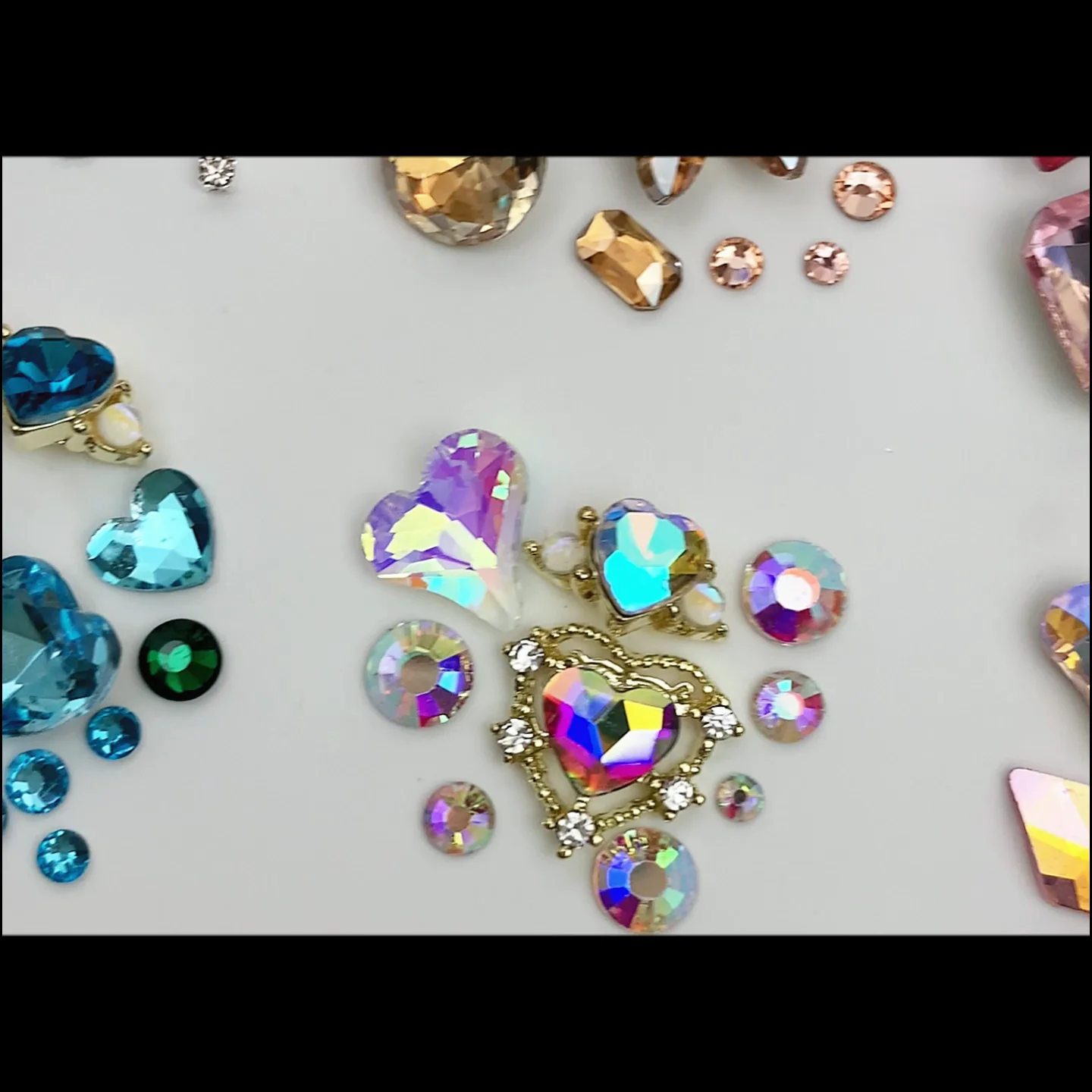 Mixed Packs Nail Art Rhinestones Charms Colorful Heart Pearl Flat Nail