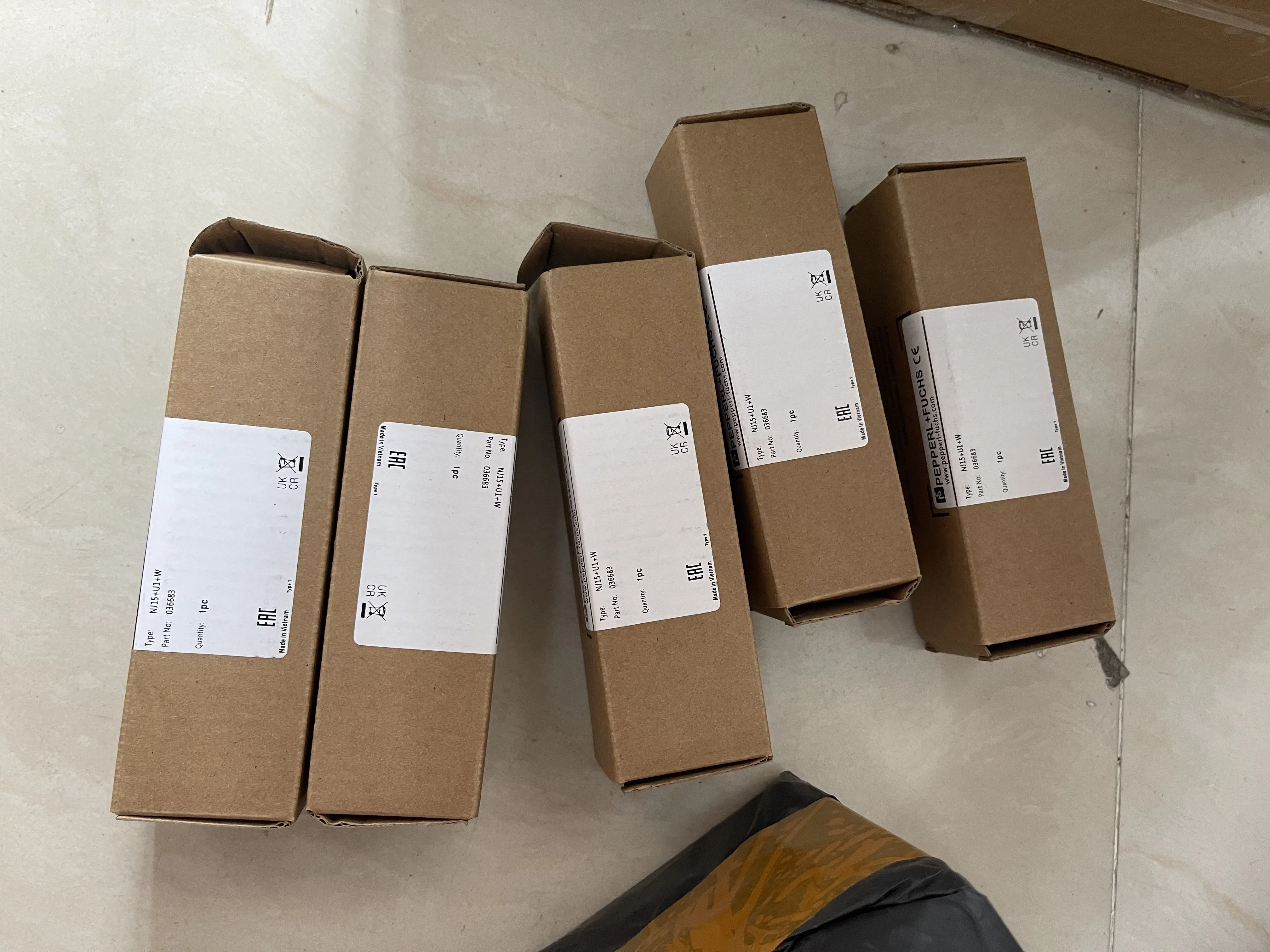 Pepperl+Fuchs Ultrasonic Sensor NJ15+U1+W updated model NBB20-U1-UU