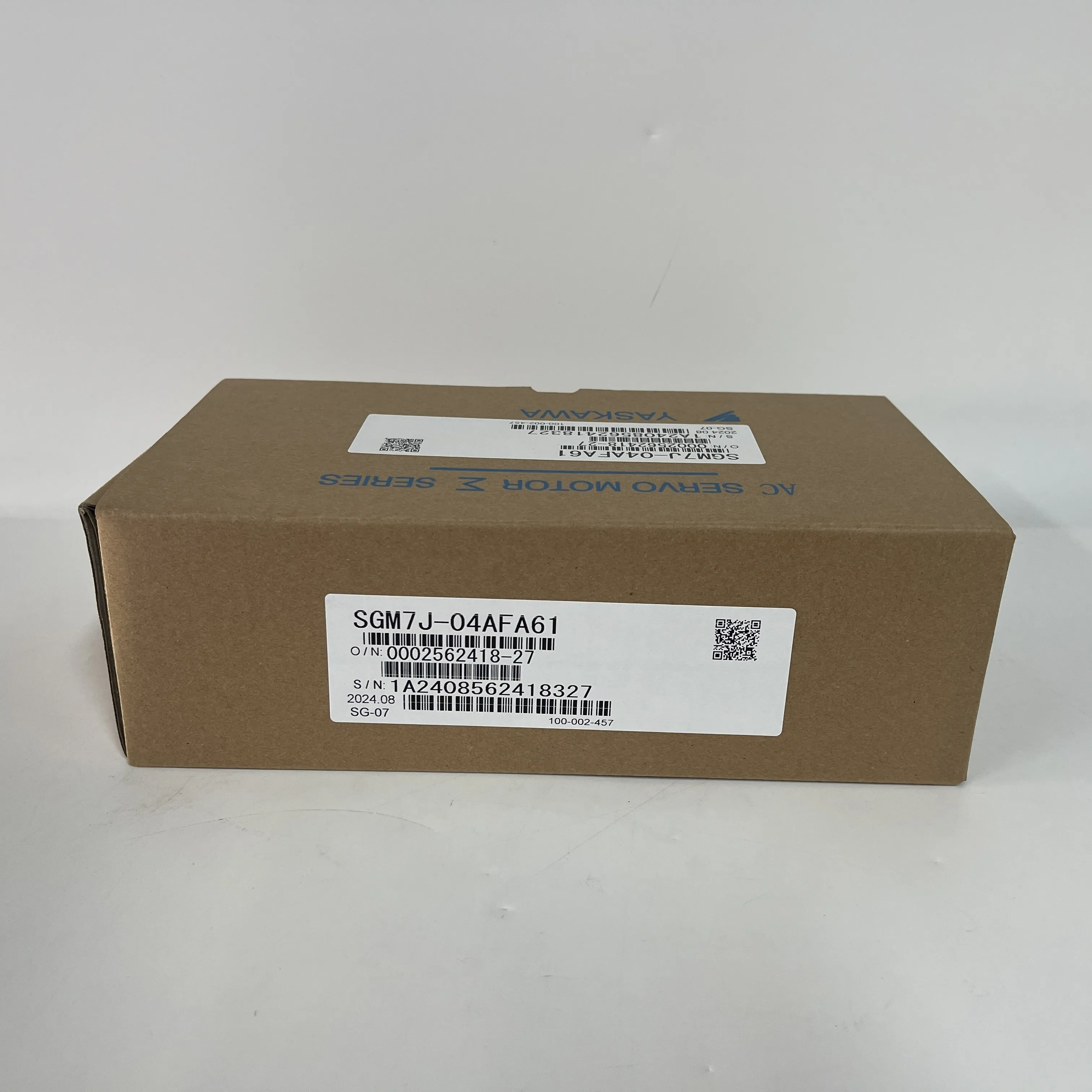 YASKAWA AC Servo Motor Sigma Series SGM7J-04AFA61 YASKAWA AC Servo Motor Sigma Series SGM7J-04AFA61