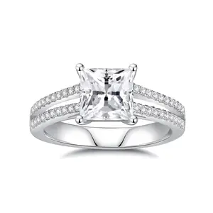 Rings Silver 925 Unique Fashionable Moissanite Platinum Plated Ring Simple Squared Gemstone Rings Fancy Jewellery for Ladies