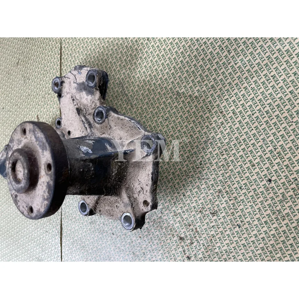 D1302 Water Pump for Kubota Diesel Engine Spare Parts 4