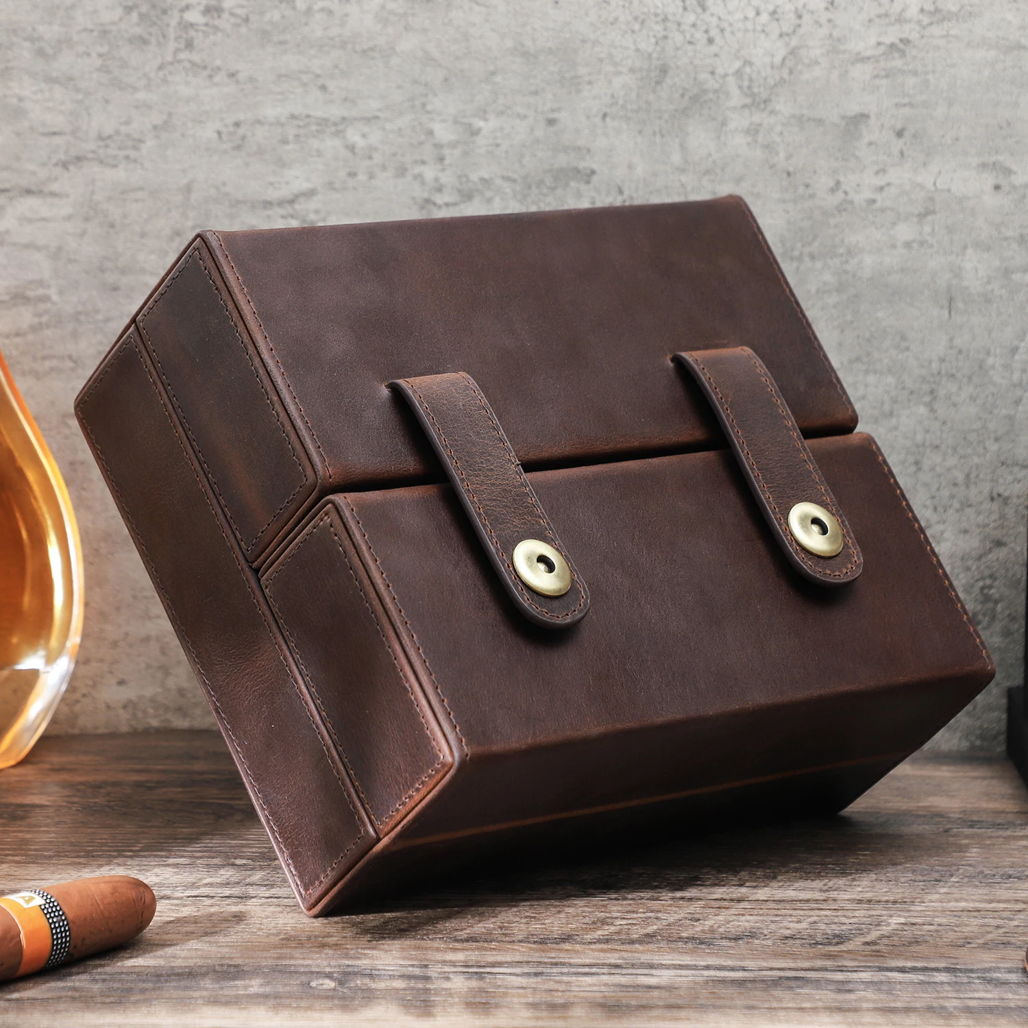Custom Coffee Color Leather Cigar Humidor 7 Slot Portable Travel Cigar Case with Moisturizing Agent Slot