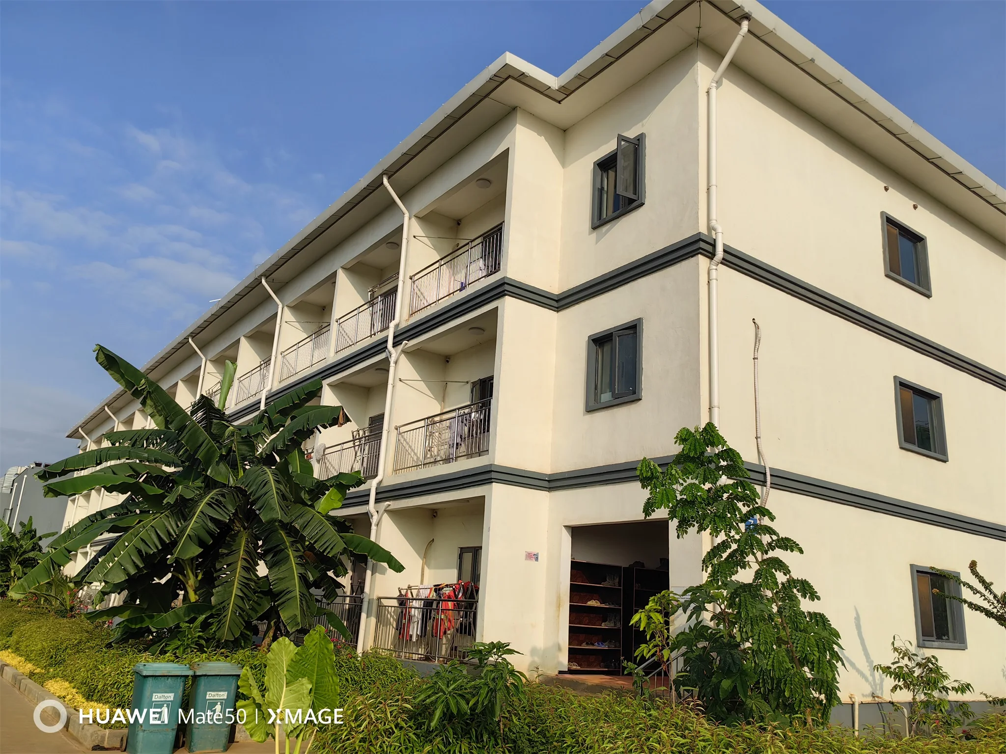 Prefabricated Hotel Building Construction Steel Structure Apartments Prefab Hotel Building