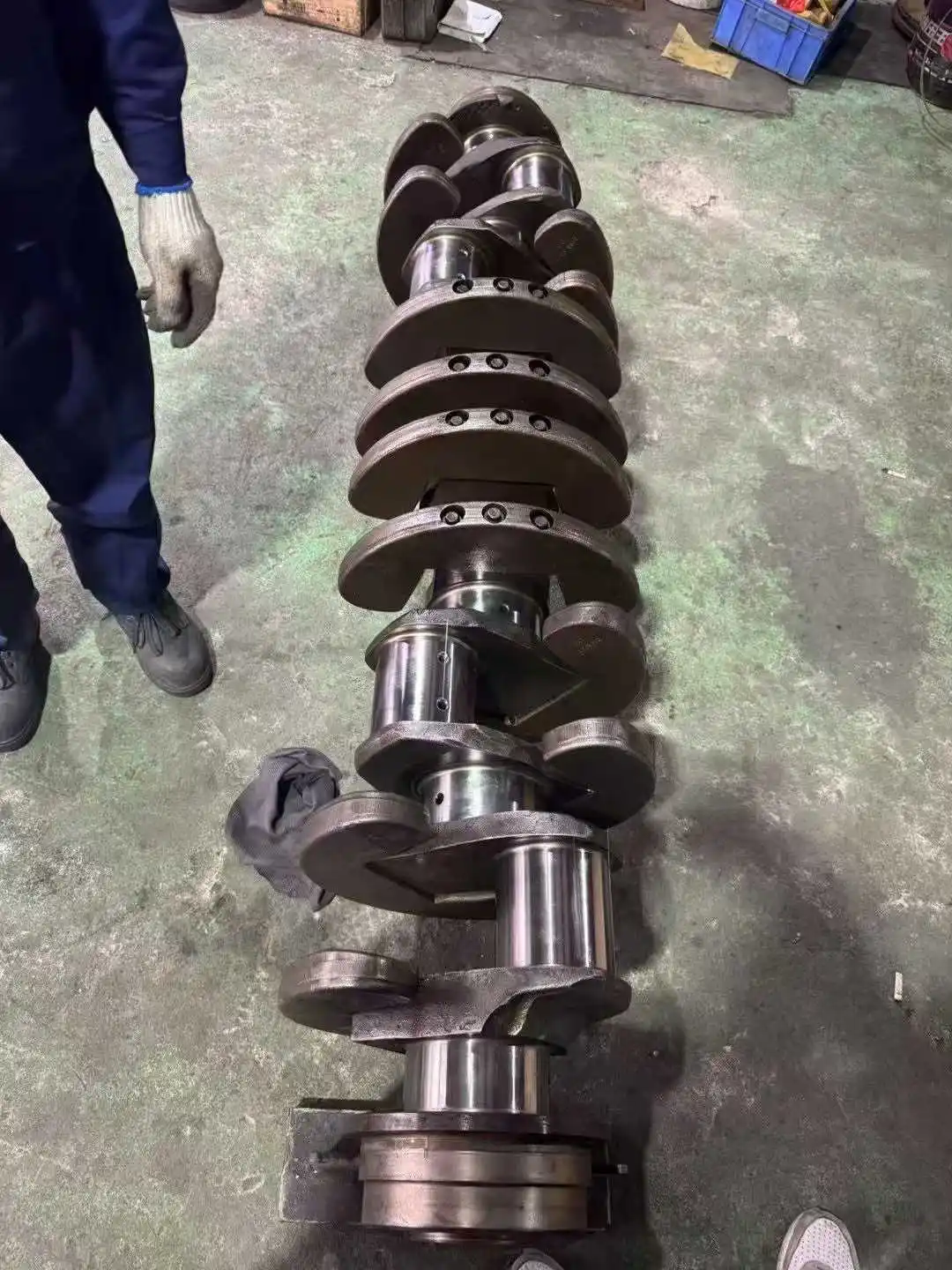 The Engines of the  Cranes Are OM502LA, OM501LA, OM502LA, OM906LA, OM904LA and OM926LA. the Components Include