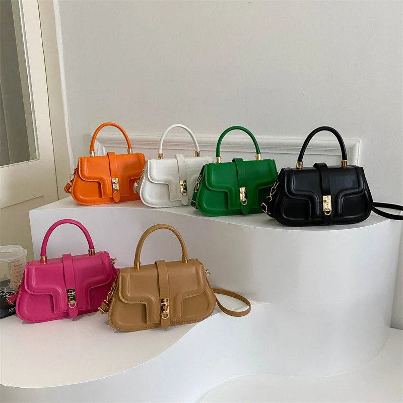 2023 luxe femmes Nylon sac de messager mignon et pas cher célèbre