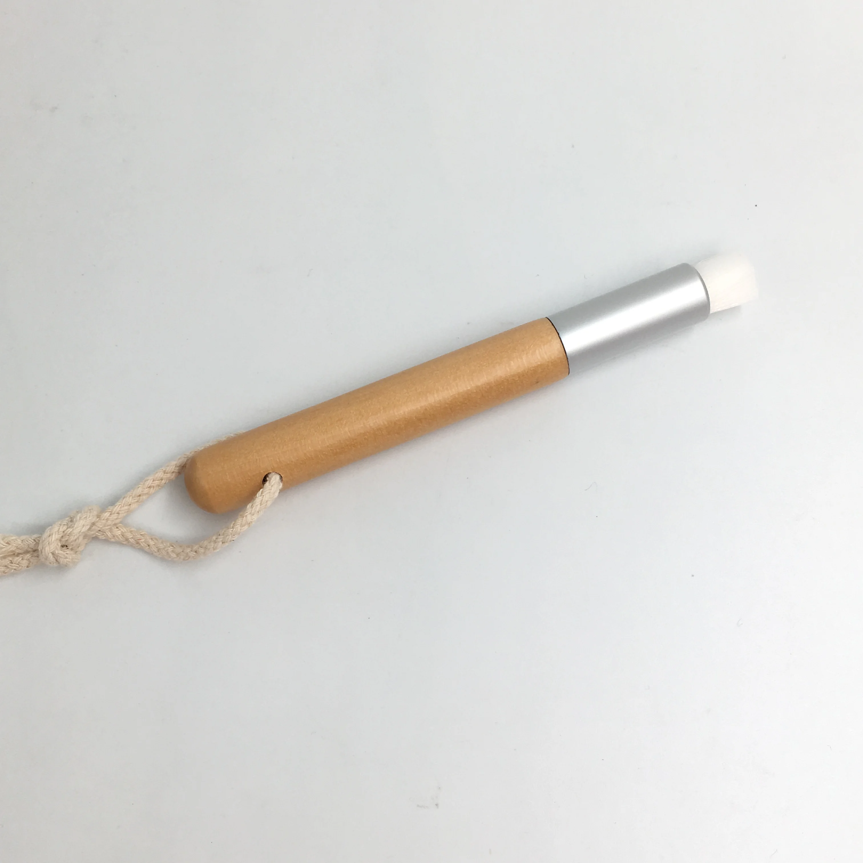 Щетки для чистки древесины